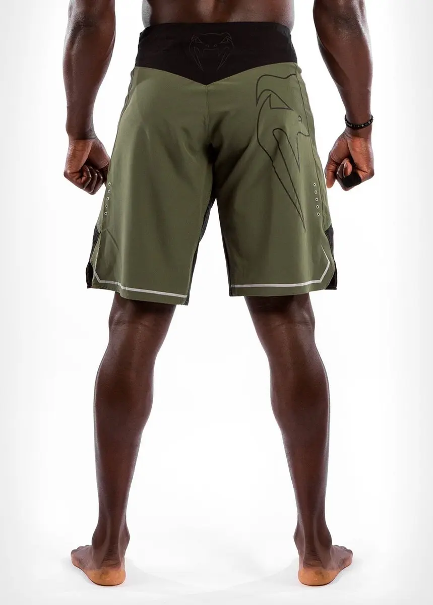 Venum Light 4.0 Fight Shorts - L - Khaki/Zilver
