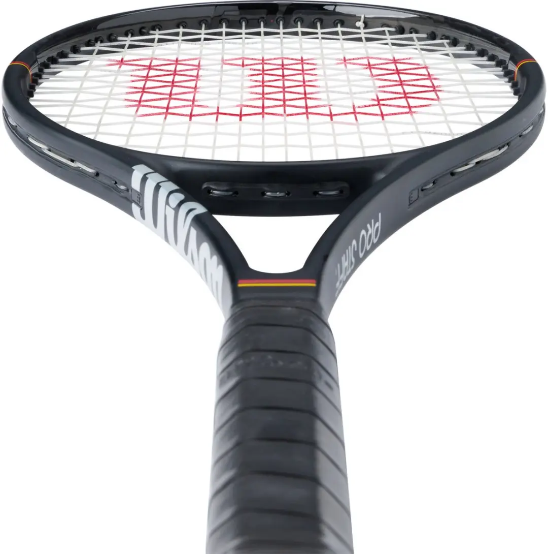 Wilson Pro Staff 97 V15 Tennisracket L3 - Zwart