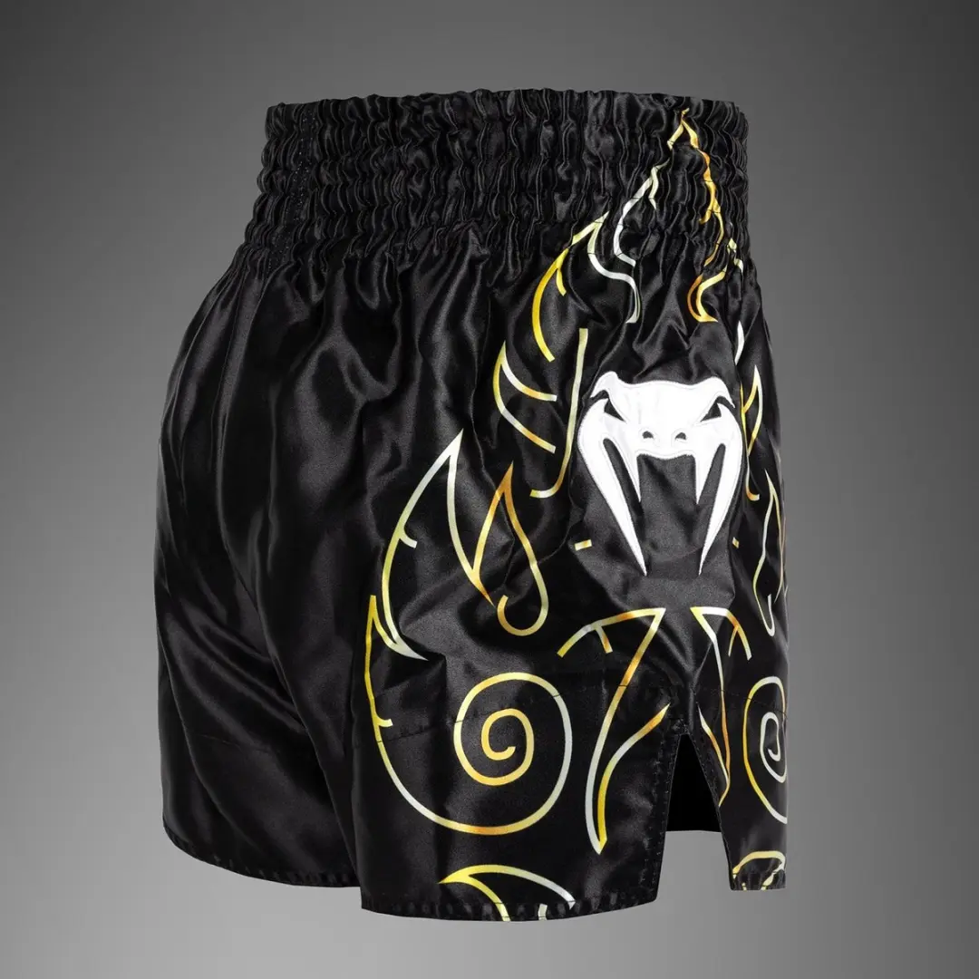 Venum VTC Flames Muay Thai Shorts XS - Zwart/Goud