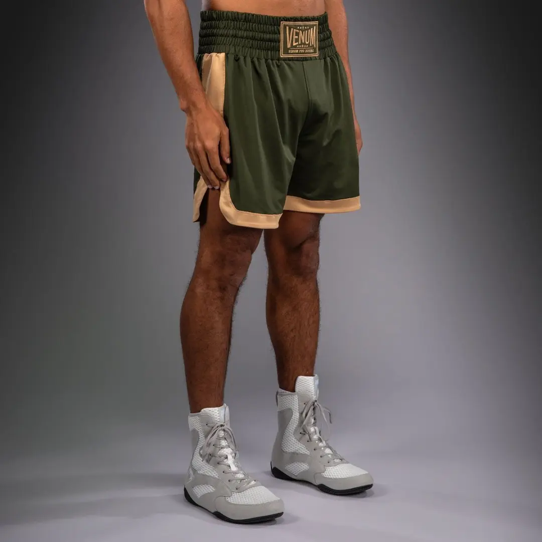 Venum Classic Boxing Shorts Militair Groen - S