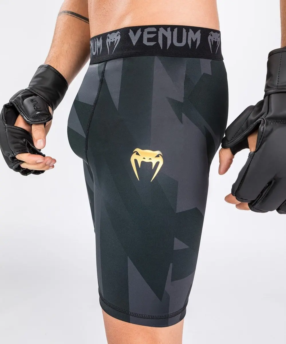 Venum Razor Vale Tudo Short - M - Zwart/Goud