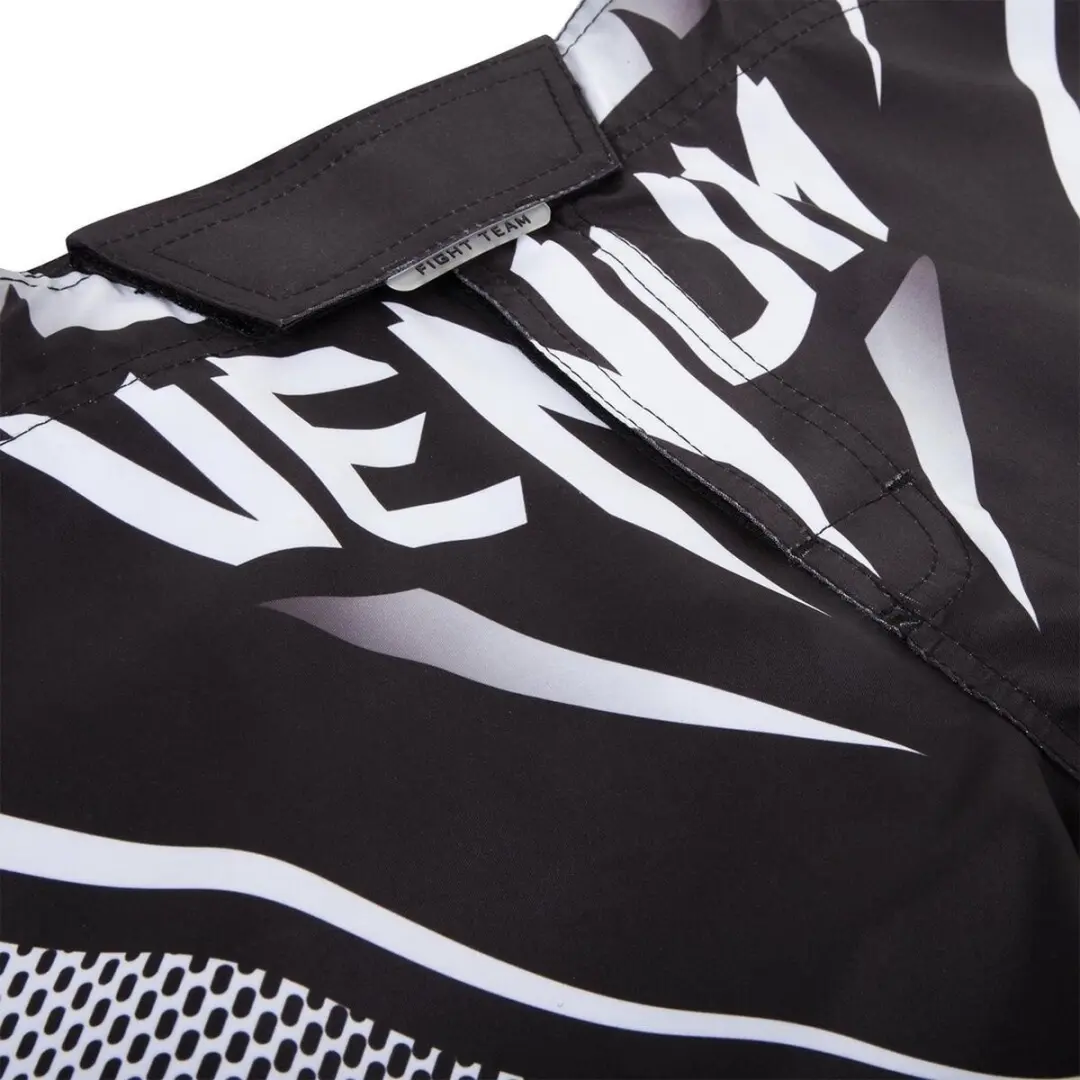 Venum MMA Fight Shorts Eyes - XXL