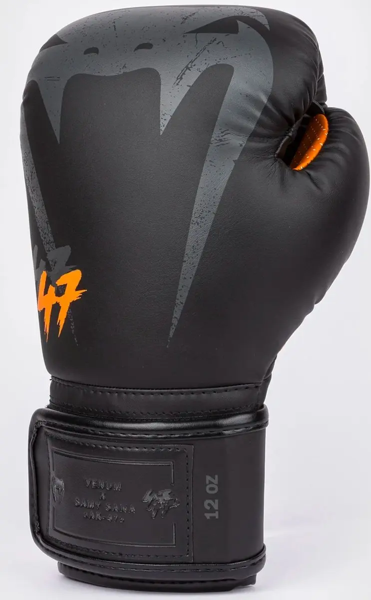 Venum Bokshandschoenen S47 16oz - Black/Orange - afbeelding 6 van 6