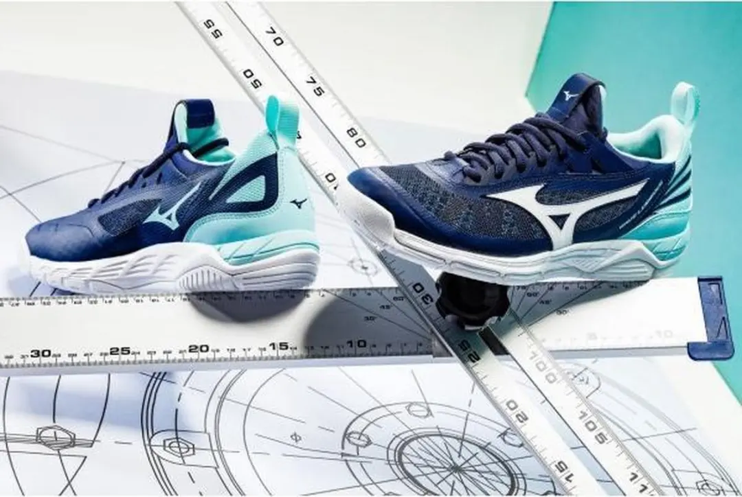 Mizuno Wave Luminous Dames Schoenen - Blauw - Maat 36.5 - afbeelding 6 van 6