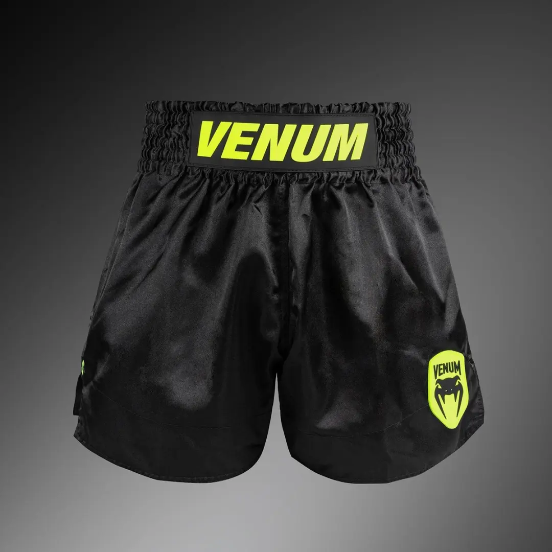 Venum Classic Evo Muay Thai Shorts S - Zwart Neon Geel