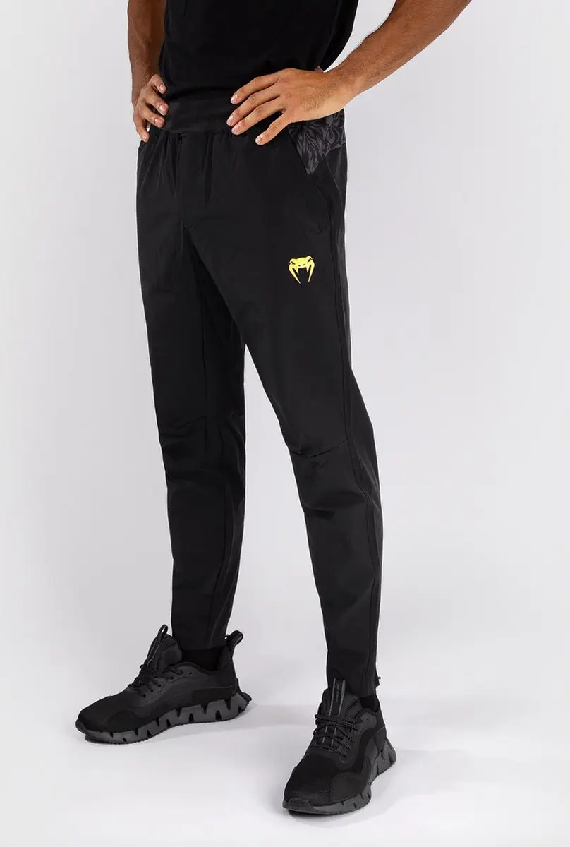 Venum x Ilia Topuria Unmatched Joggingbroek XXL - Zwart/Goud - afbeelding 3 van 6