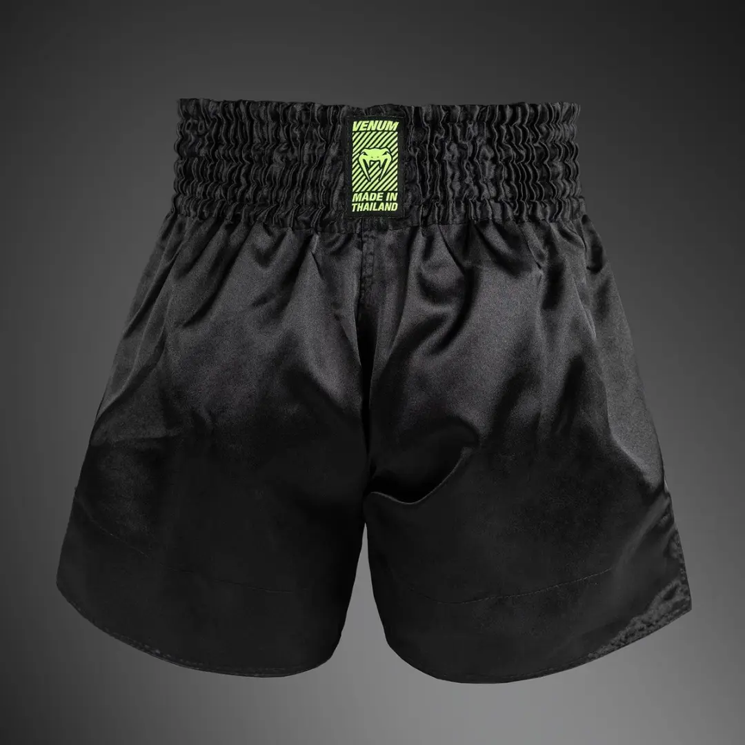 Venum Classic Evo Muay Thai Shorts XXL - Zwart Neon Geel
