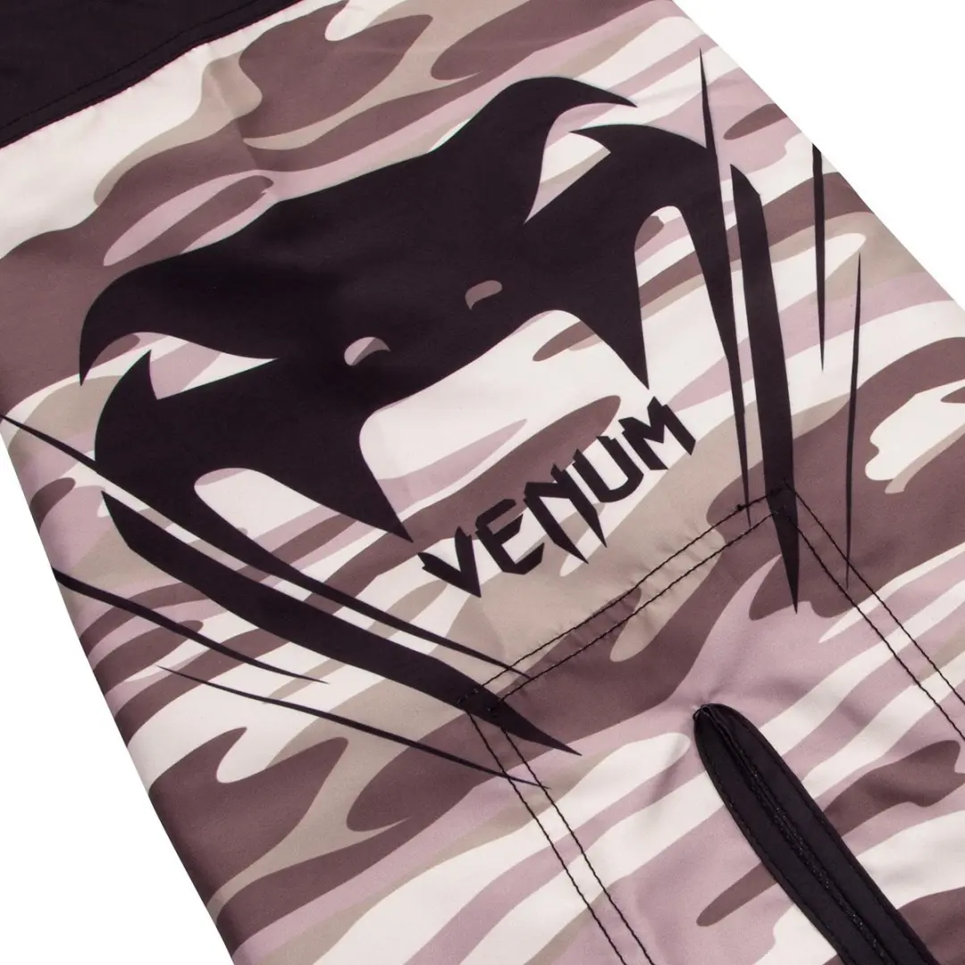 Venum Wave Camo Fightshorts - S - Bruin