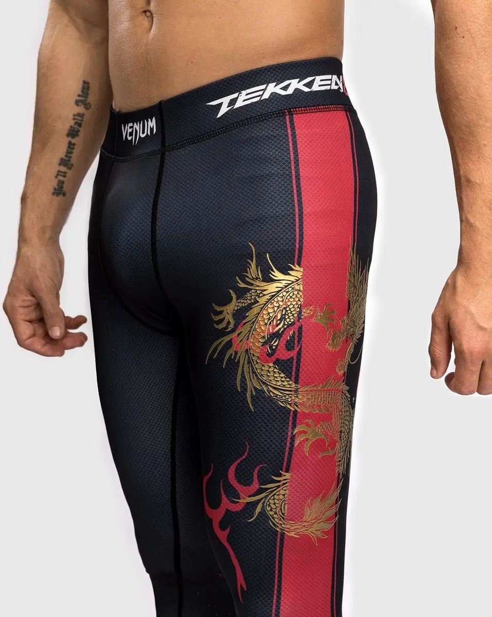 Venum Marshall Law Tekken 8 Sportlegging - L - Zwart/Rood/Goud