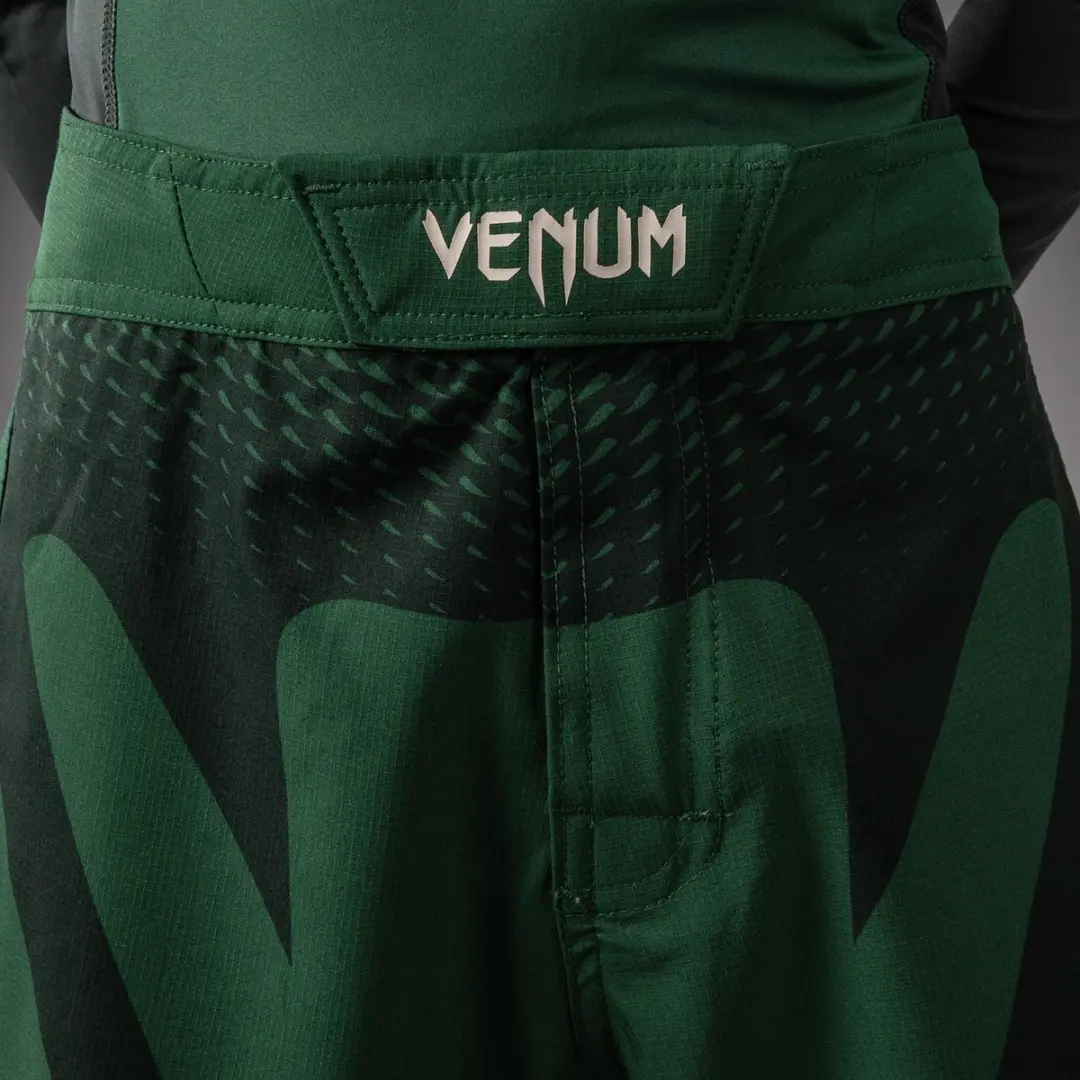 Venum Light Kids Fight Shorts 164cm - Forest Green/Off White