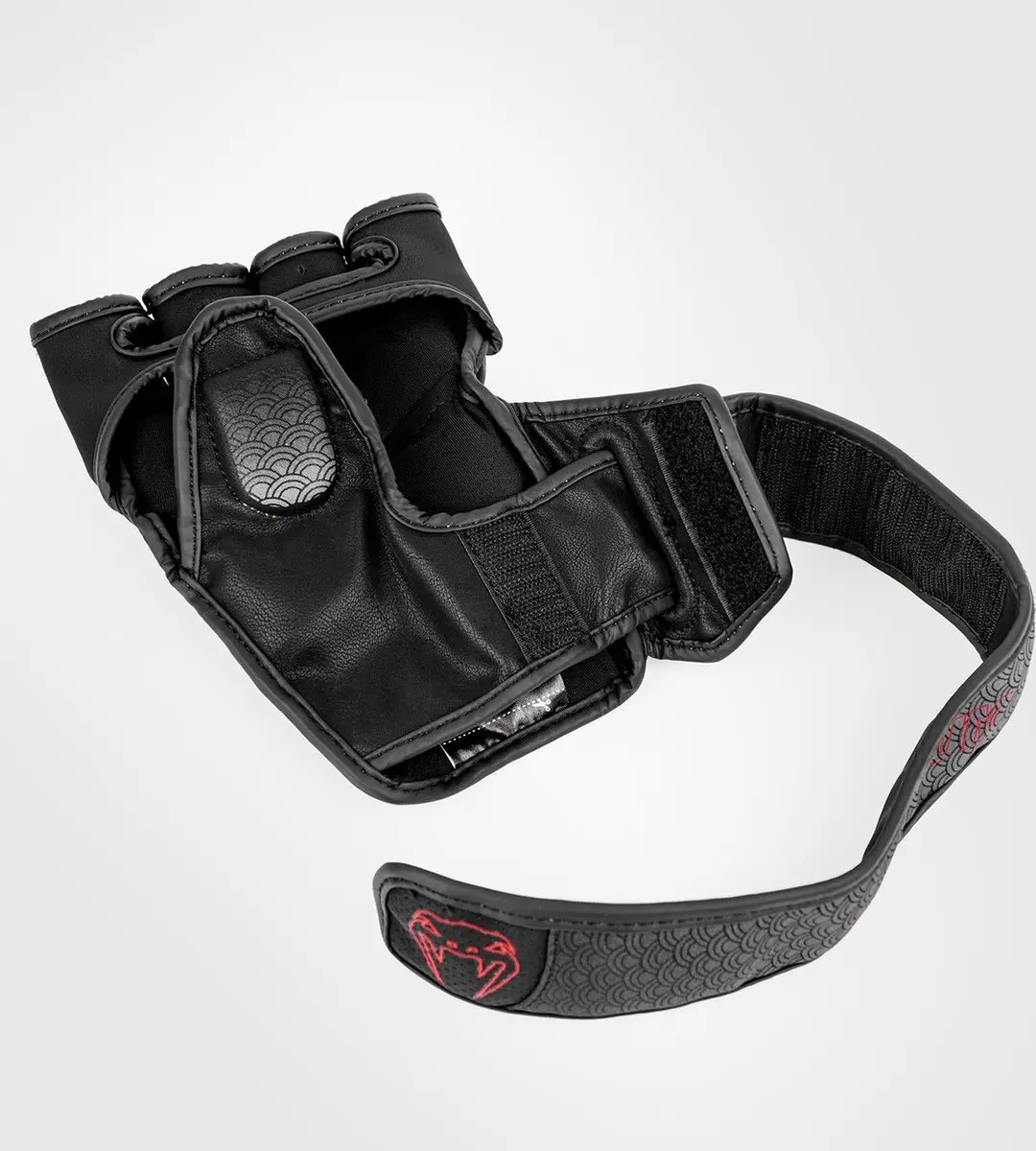 Venum Okinawa 3.0 MMA Handschoenen 16oz - Zwart/Rood