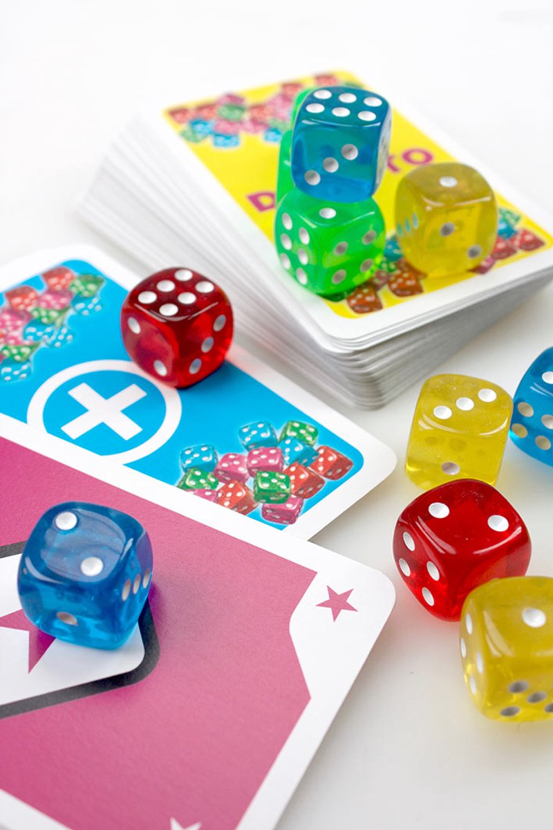Tactic Dicetto – Dobbelspel – Familiespel – Kleurrijke dobbelstenen - Tactisch Dobbel- en Kaartspel