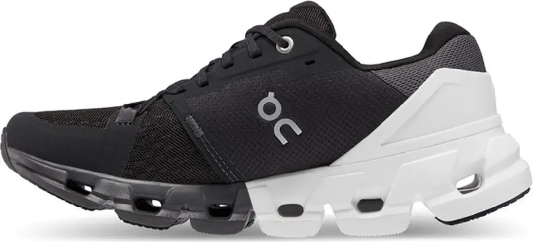 ON Cloudflyer 4 Dames Sportschoenen - Weg - Zwart/Wit