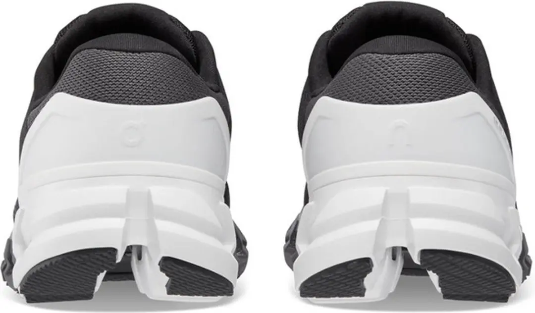 ON Cloudflyer 4 Dames Sportschoenen - Weg - Zwart/Wit