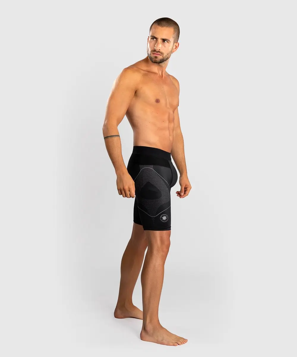 Venum Nexus Vale Tudo Short M - Zwart Zilver
