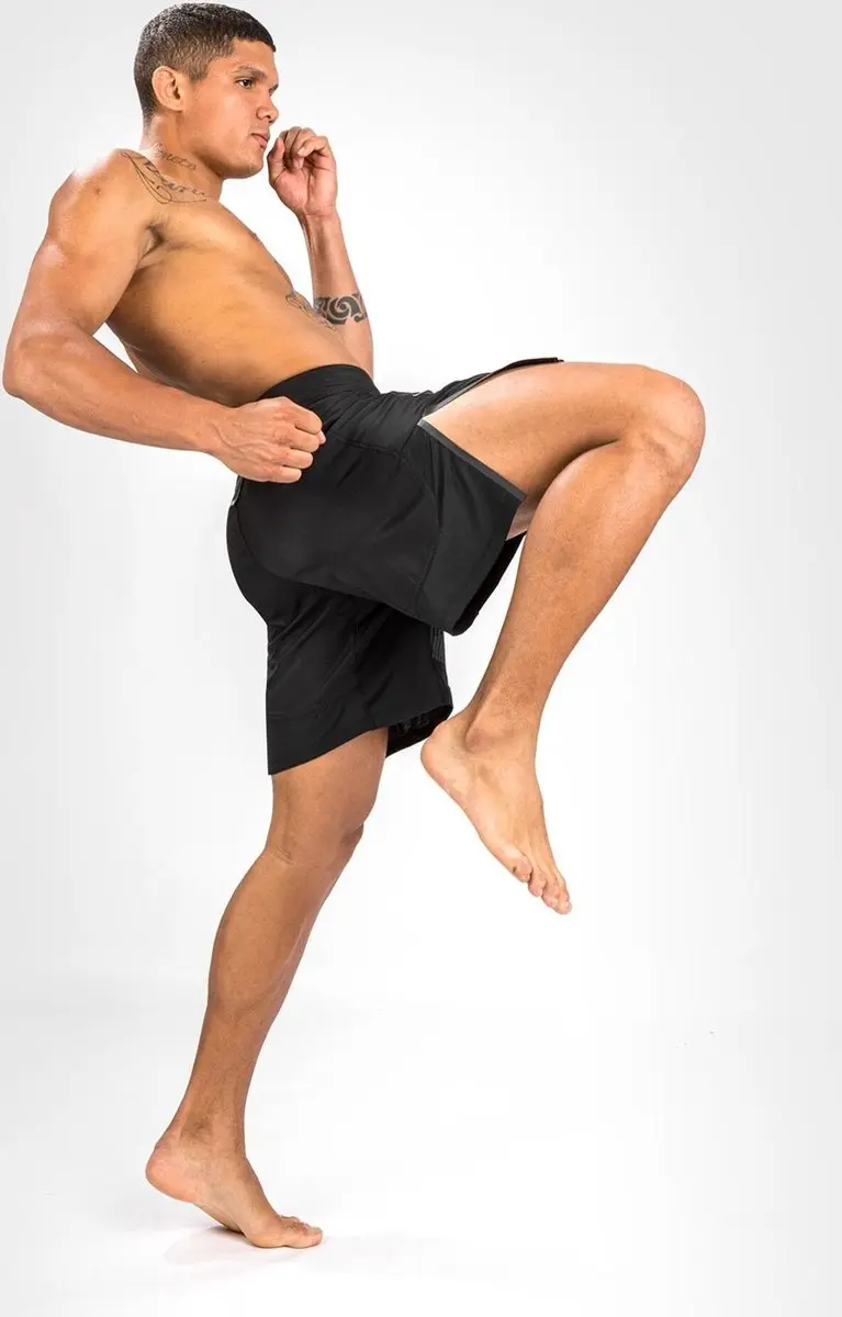 Venum Biomecha Fightshort XS - Zwart/Grijs