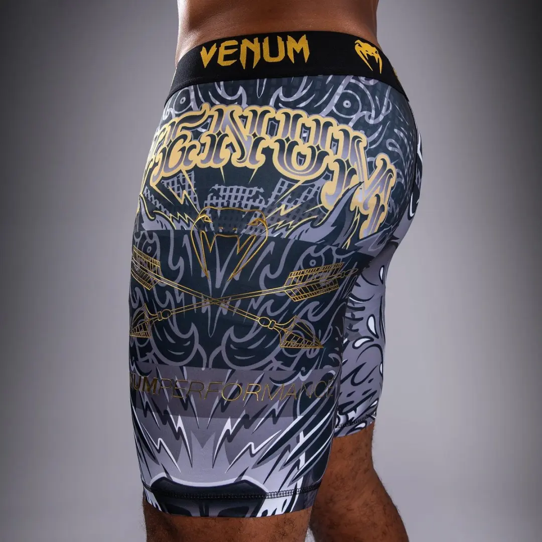 Venum Wolf Atak Vale Tudo Shorts - Zwart/Grijs S