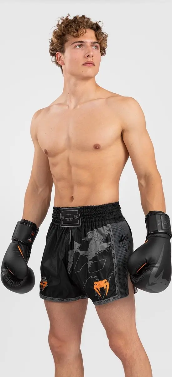 Venum S47 Muay Thai Short - Zwart Oranje