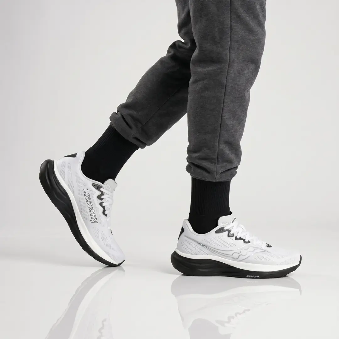 Saucony Ride 19 Heren Hardloopschoenen - EU 44 Wit
