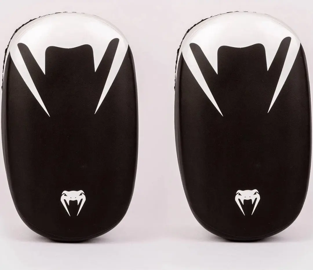 Venum Light Kick Pads - 2 Stuks - Zwart/Wit