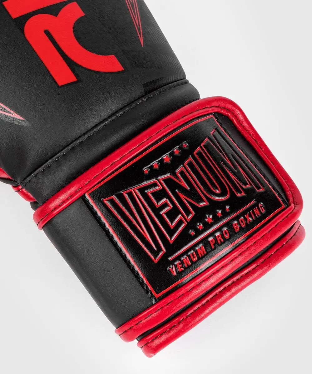 Venum RWS Muay Thai Bokshandschoenen 10 oz - Zwart/Rood