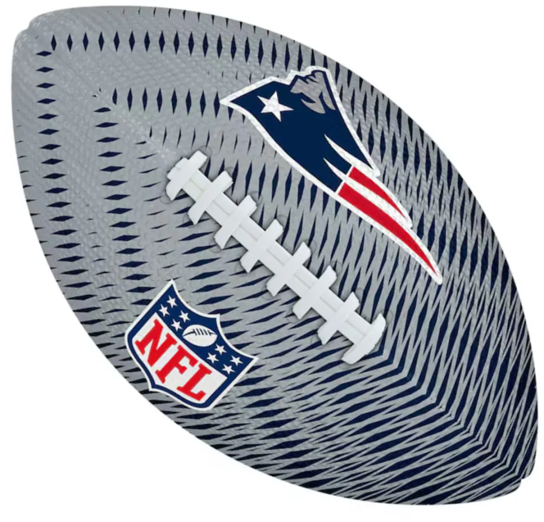 Wilson NFL Team Tailgate Football Junior Patriots