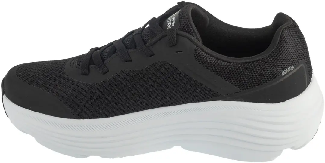 Skechers Max Cushioning Endeavor Hardloopschoenen 44.5 - Zwart