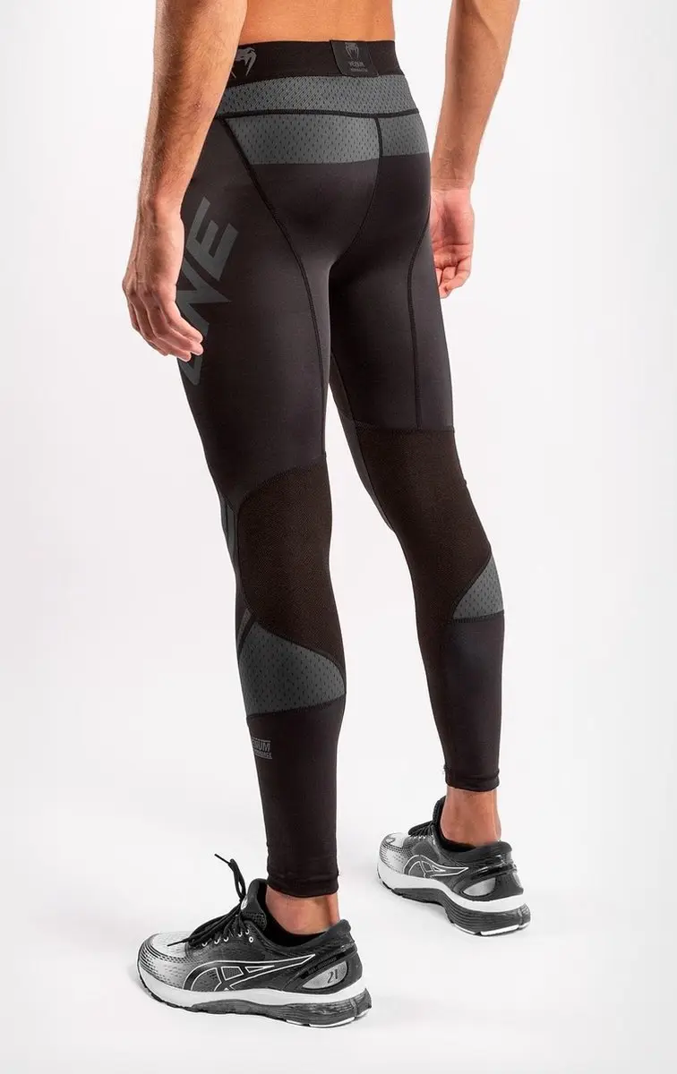 Venum ONE FC Impact Compression Tights - Zwart S