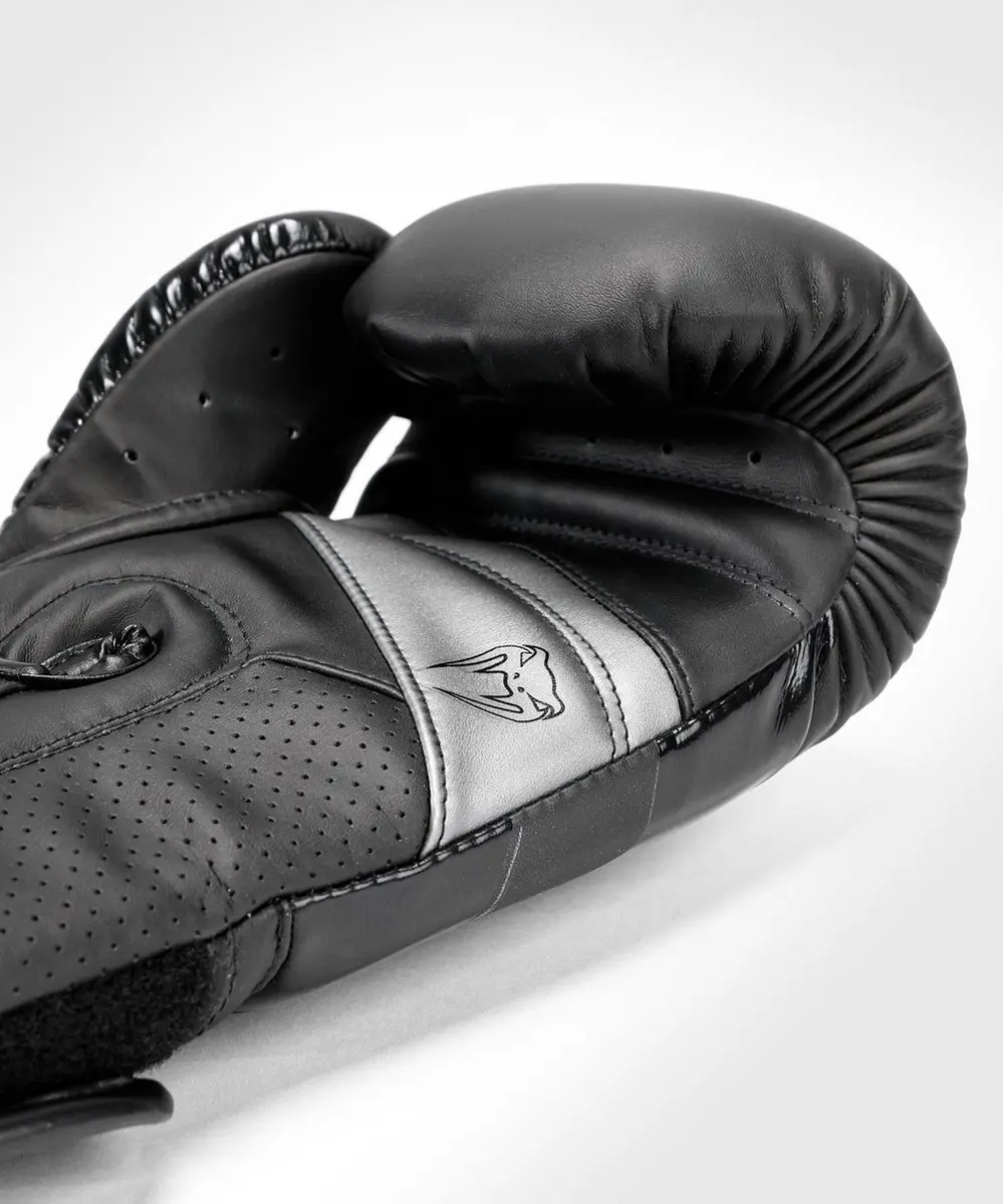 Venum Elite Evo Bokshandschoenen 10 OZ - Zwart