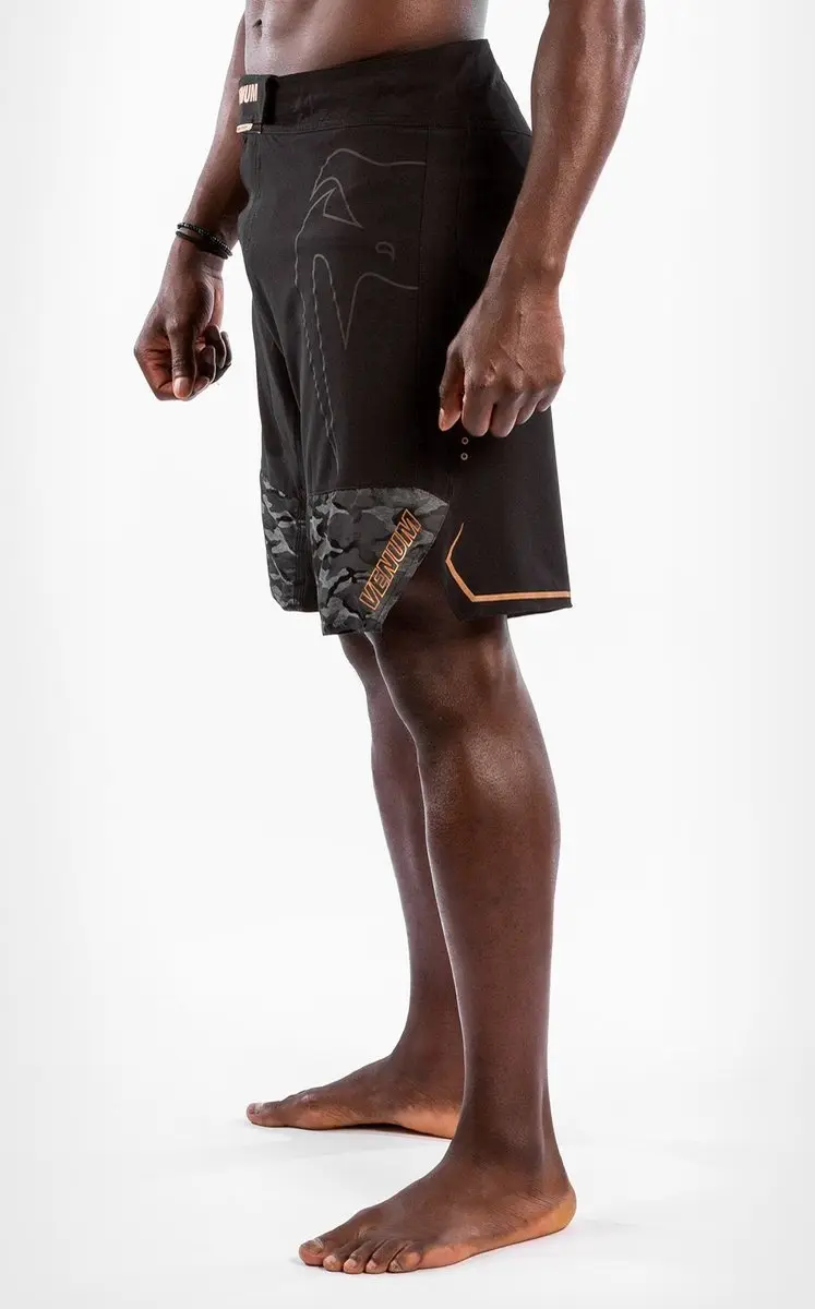 Venum Light 4.0 Fightshort - L - Zwart Brons