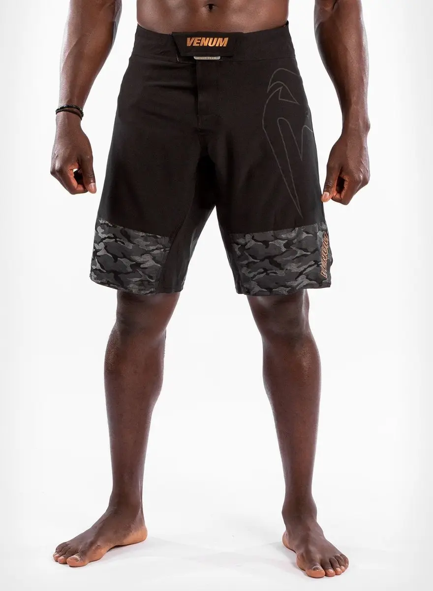 Venum Light 4.0 Fightshort - L - Zwart Brons