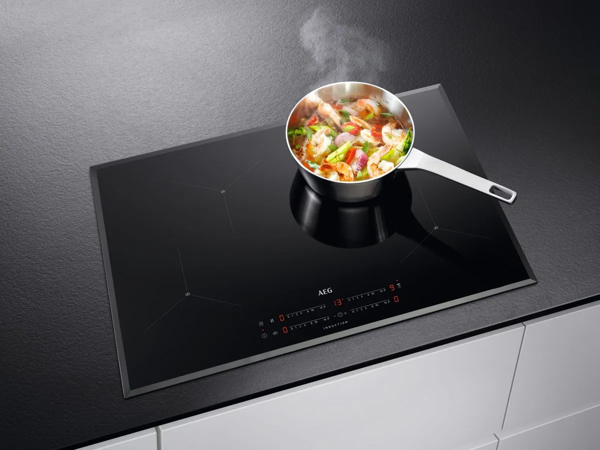 AEG IAE84411FB Inductiekookplaat EcoLine 7000 SenseBoil - 4 Zones - Zwart