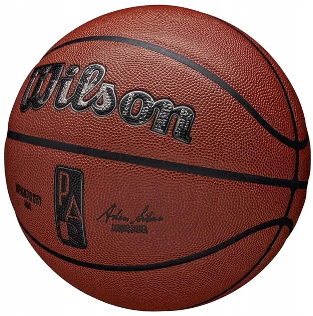 Wilson NBA Authentic City Paris Basketbal Maat 5 - Oranje
