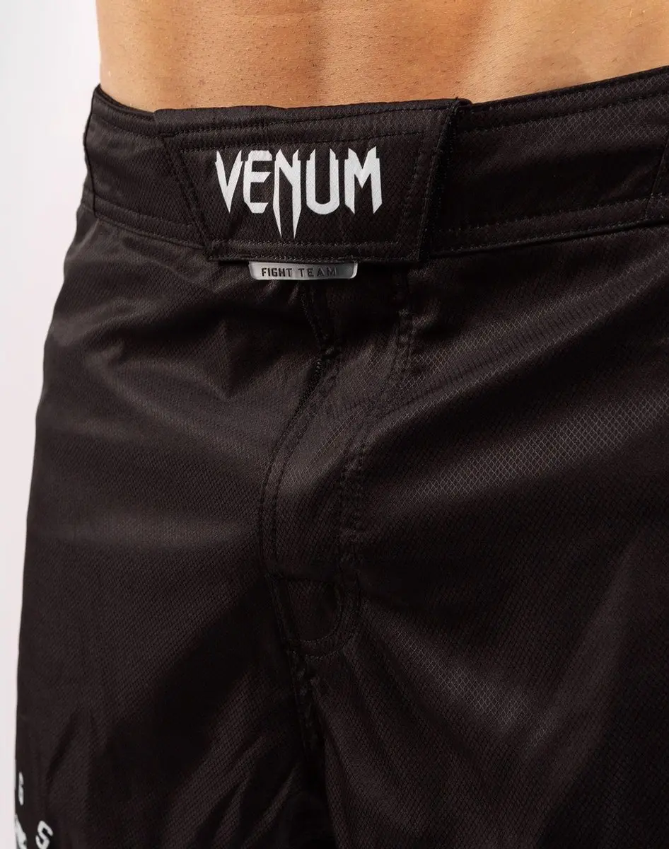 Venum SIGNATURE MMA Fightshorts - XS - Zwart/Wit