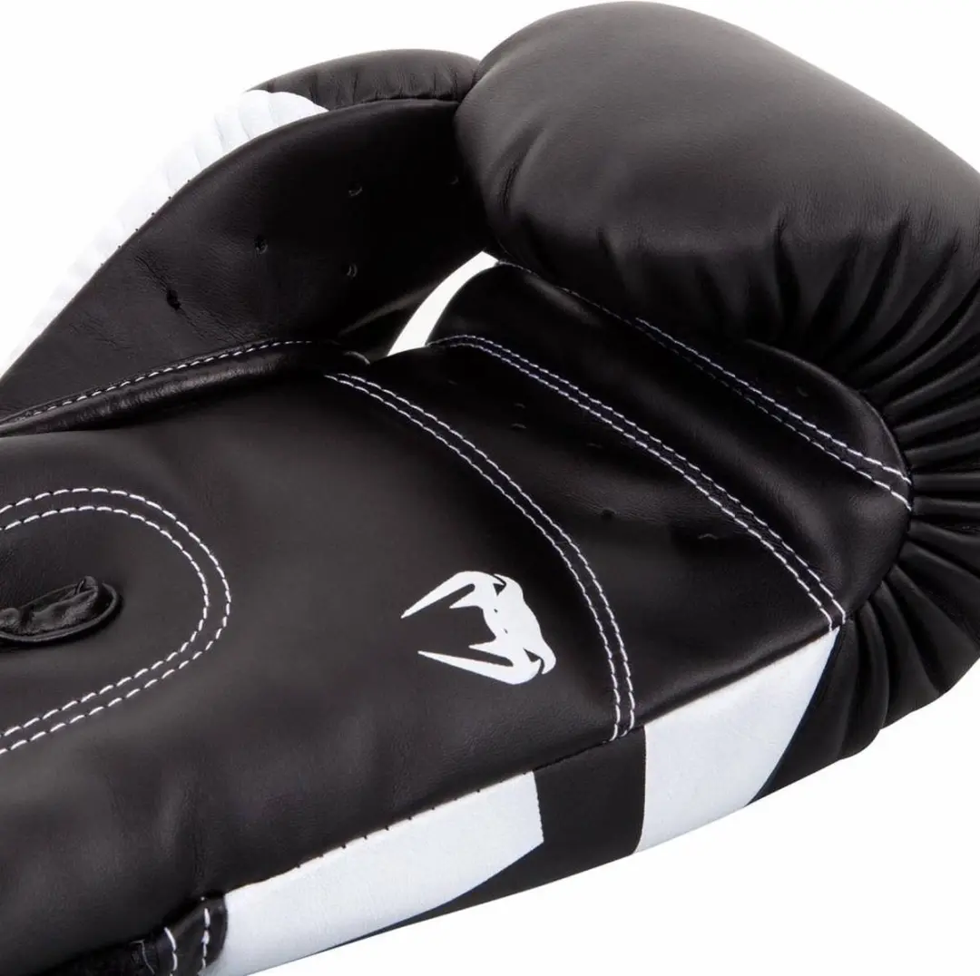 Venum Elite Bokshandschoenen 10 oz - Zwart/Wit