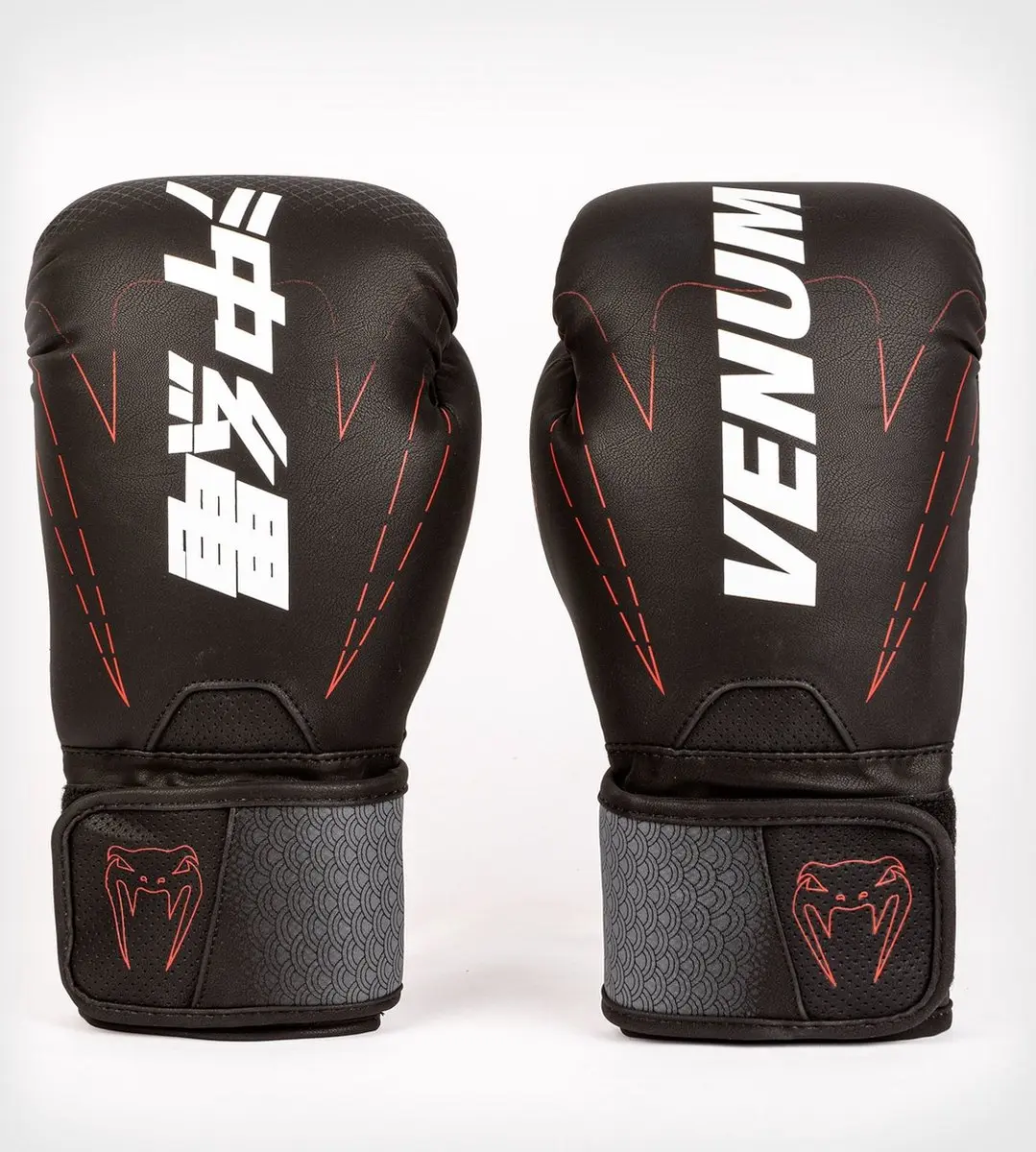 Venum Okinawa 3.0 Bokshandschoenen - Zwart/Rood