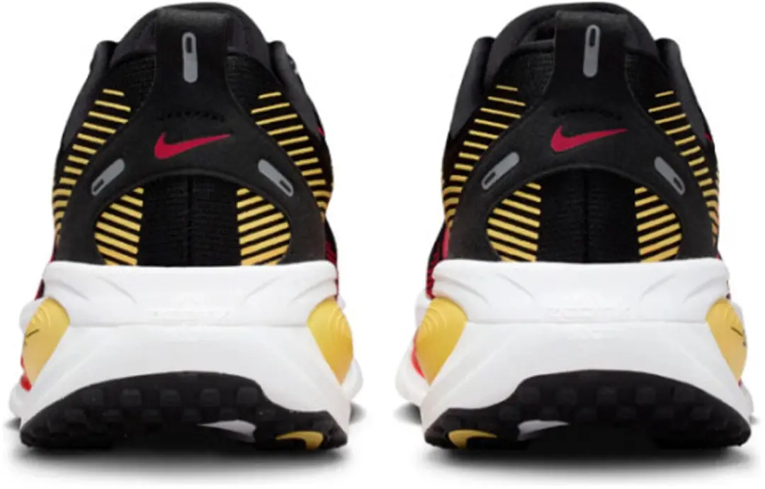 Nike Vomero 18 Hardloopschoen - Maat 41 - Black Crimson - afbeelding 6 van 6