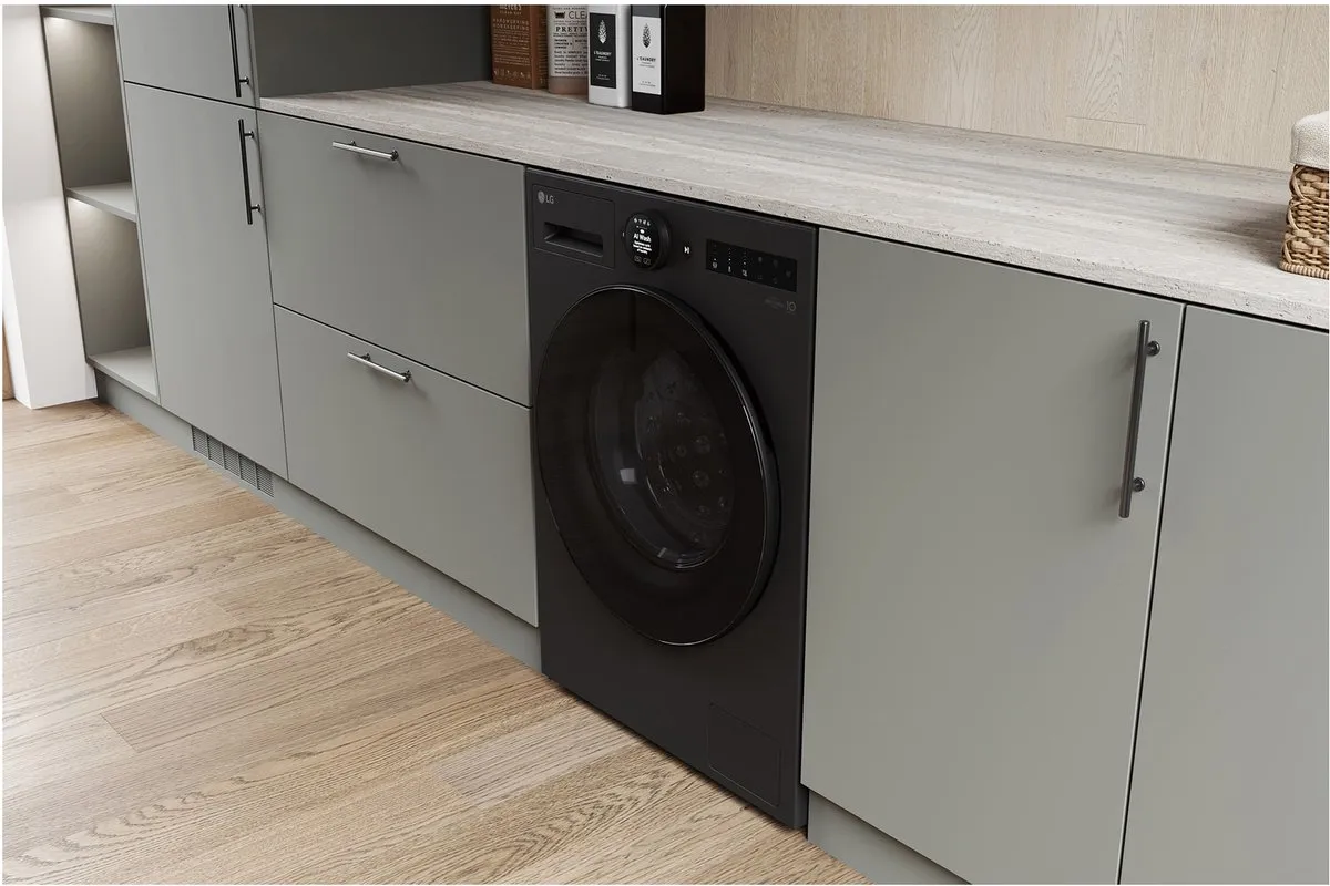 LG F4WX801YB Wasmachine 11kg 1350 RPM - Zwart