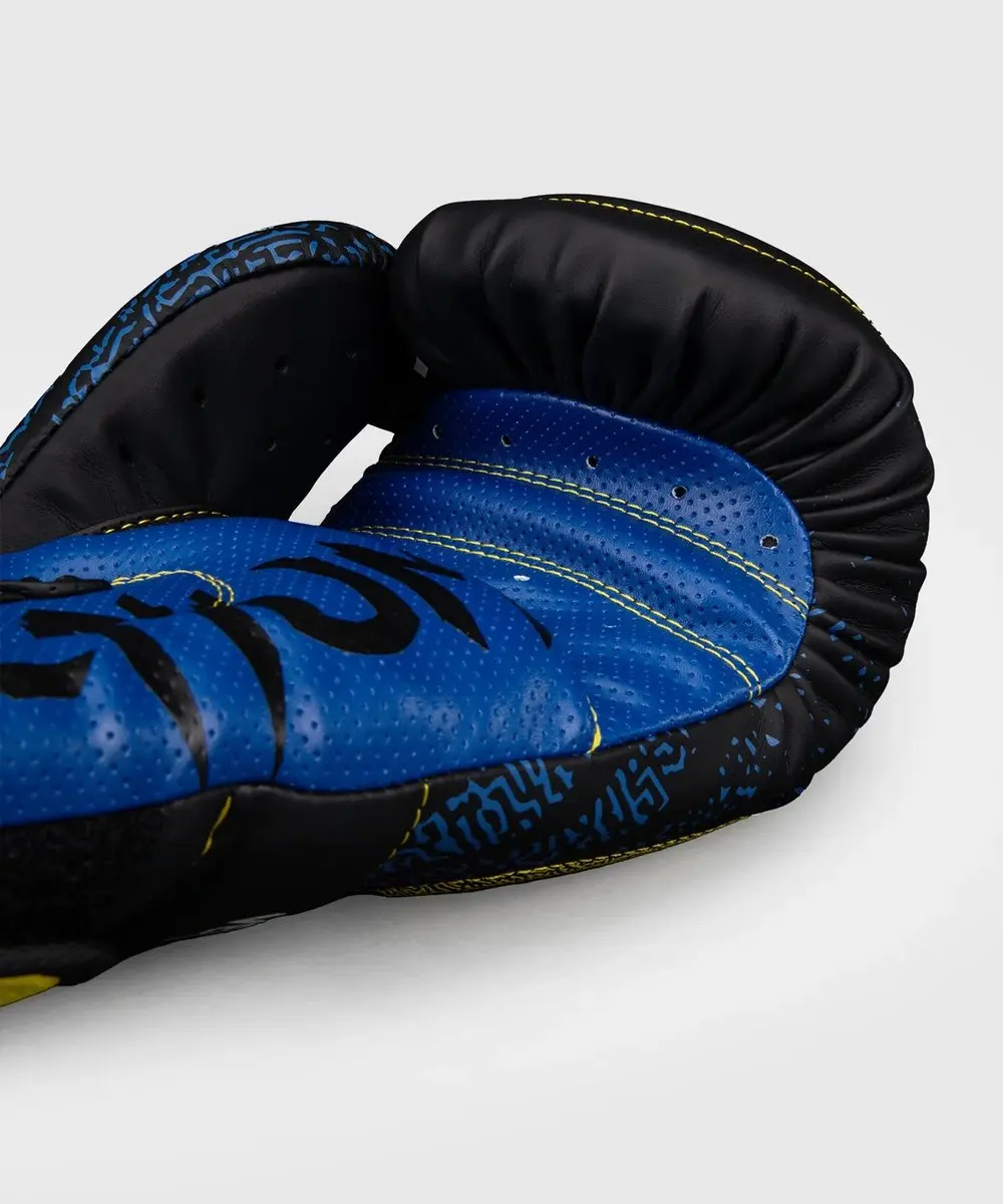 Venum x TEKKEN 8 King Bokshandschoenen 16 oz - Zwart/Geel - afbeelding 6 van 6
