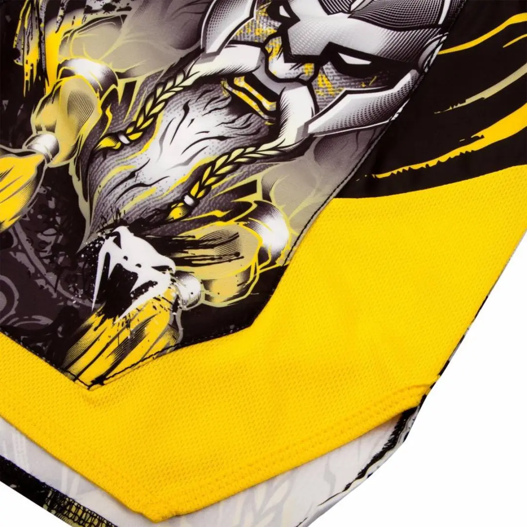 Venum Fight Shorts Viking 2.0 XS - Zwart/Geel