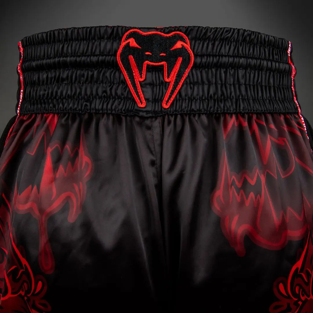 Venum Wolf Atak Muay Thai Short S - Zwart/Rood