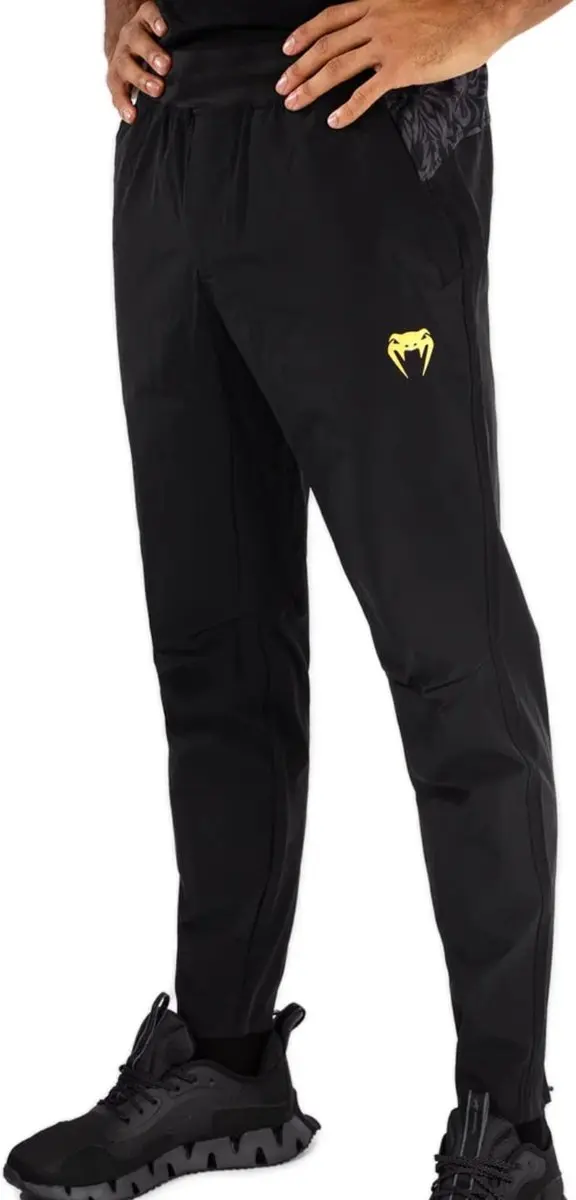 Venum x Ilia Topuria Unmatched Joggingbroek XL - Zwart/Goud