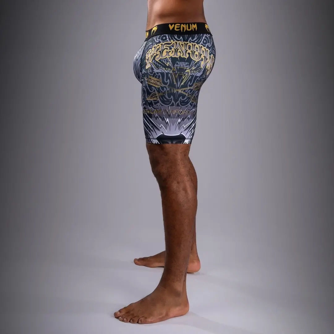Venum Wolf Atak Vale Tudo Shorts XL - Zwart/Grijs