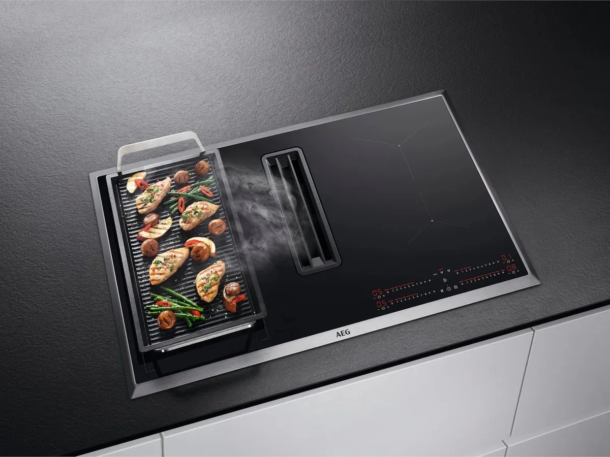AEG COLI84COXB Inductiekookplaat met Afzuiging - 4 Zones - Zwart