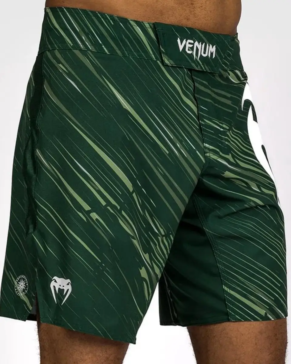 Venum Light 5.0 Rapid Fightshorts M - Forest Green