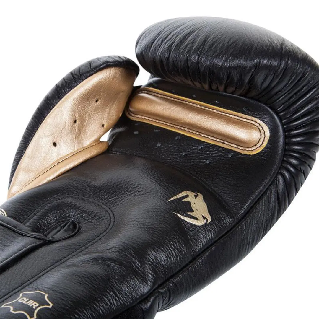 Venum Giant 3.0 Bokshandschoenen 16 OZ - Zwart/Goud