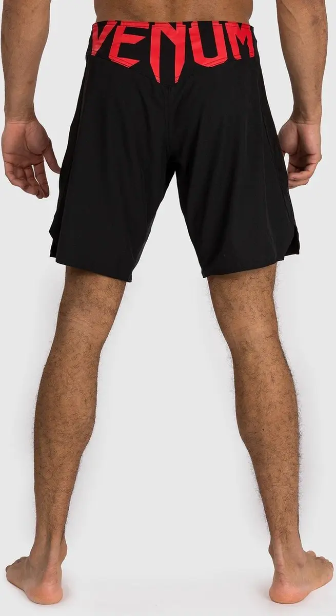 Venum Light 5.0 Fighshorts L - Zwart Rood