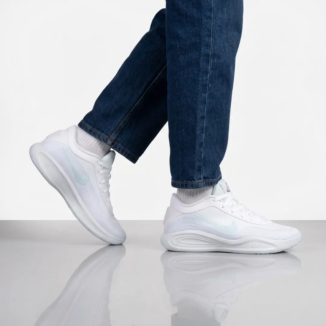 Nike G.T. Hustle Academy Heren Sneakers - Wit - Maat 41