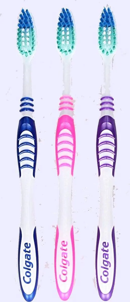 Colgate Extra Clean Medium Tandenborstels - 3 Stuks