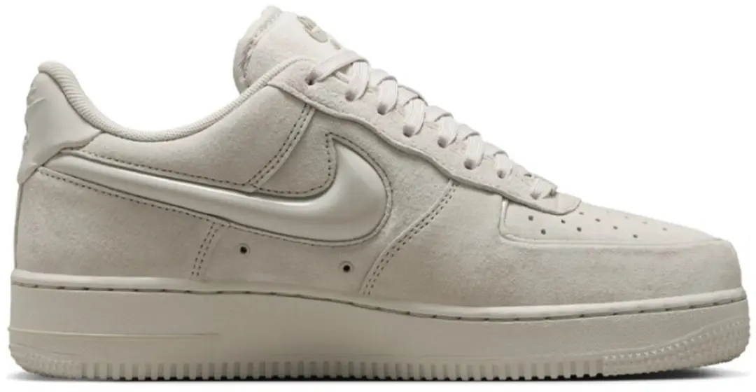 Nike WMNS Air Force 1 '07 HV4406-001 Sneakers - Licht Beige - Maat 40
